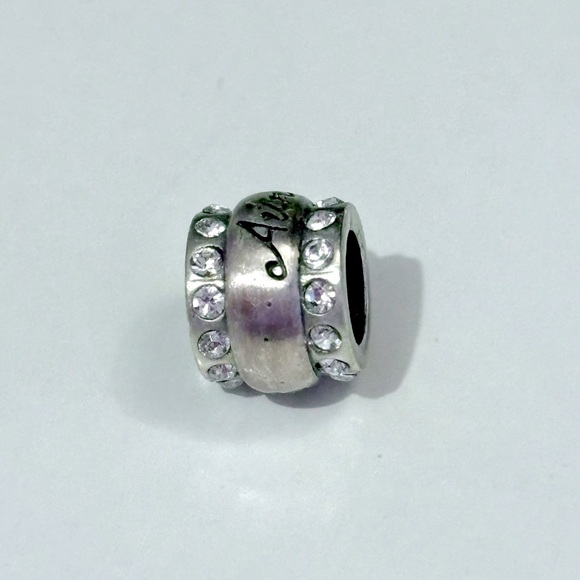 🆕 Brighton Aunt bead in brushed silver with clear crystal accents Retired NWOT - Picture 2 of 6